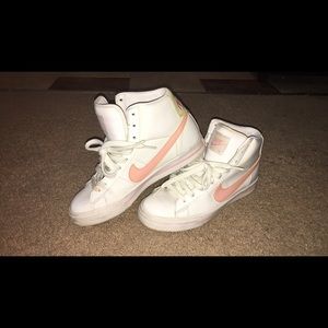 Women’s blazers. White with baby pink.